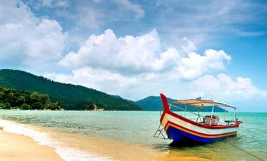 beach-scene-in-penang-malaysia