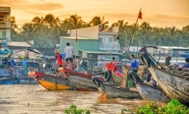 floating-market-mekong-delta-can-tho-vietnam