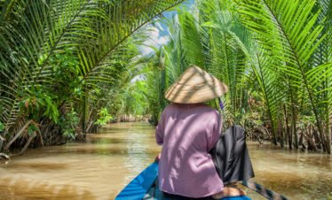 paddling-in-the-mekong-delta-vietnam-106673861