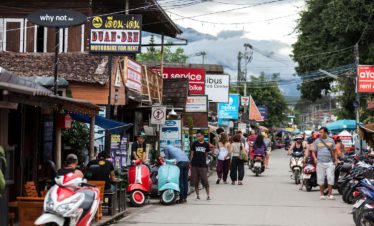 pai-walking-street-thailand-48257819