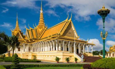 the-royal-palace-in-phnom-penh-cambodia-26737242