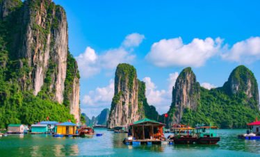 floating-village-rock-island-halong-bay-vietnam