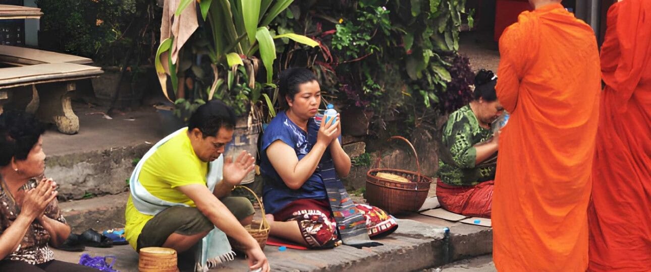 Laos Travel Etiquette: What to Do (and What Not to Do) as a Visitor
